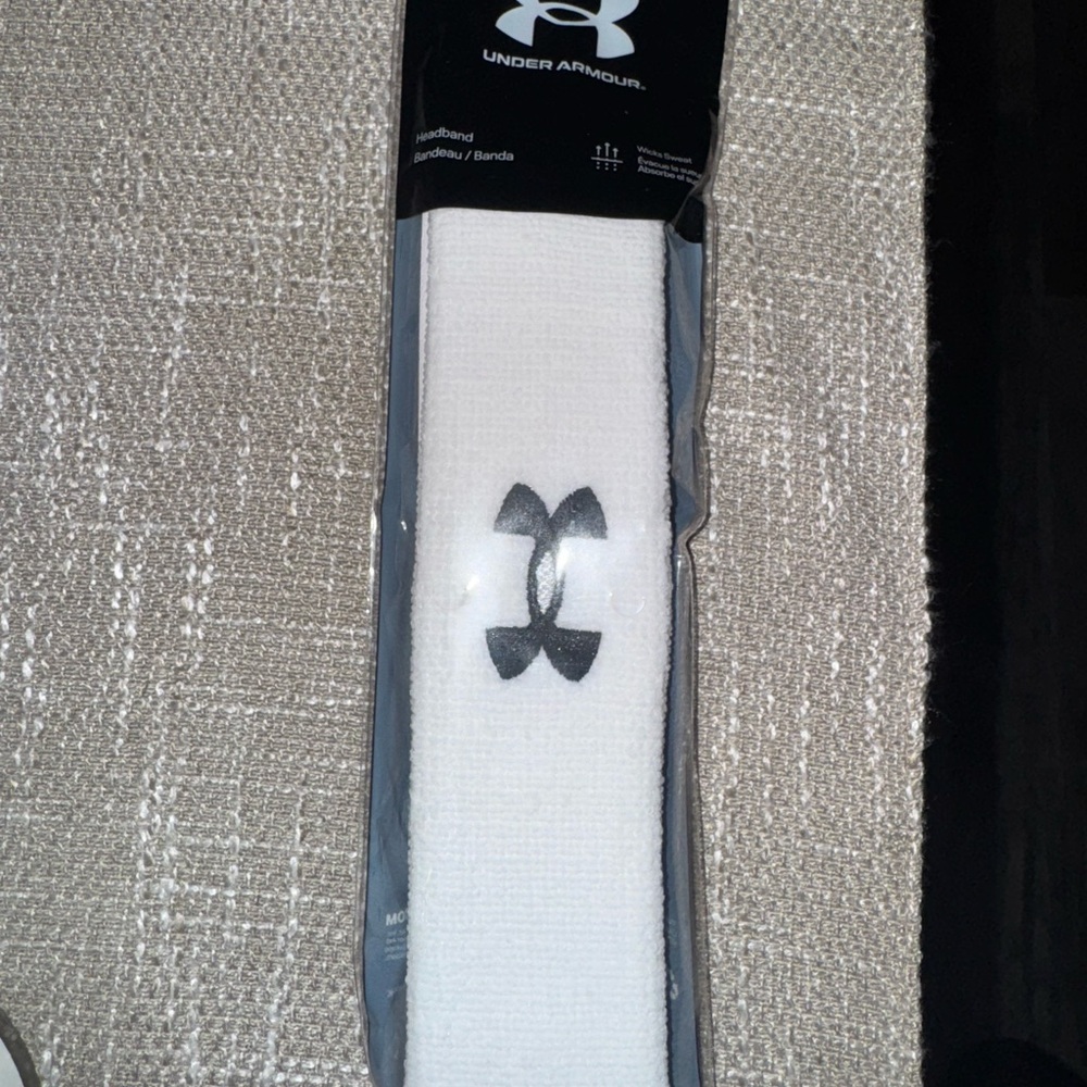 Under Armour Black and White Headband